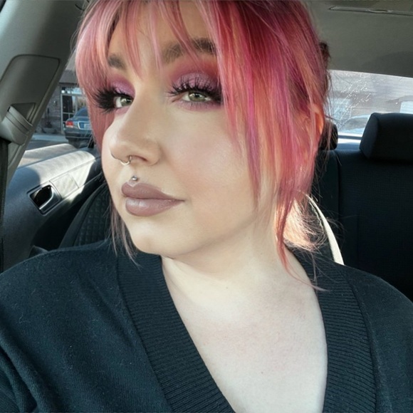 Meet your Posher, Kalyn - Picture 5 of 15